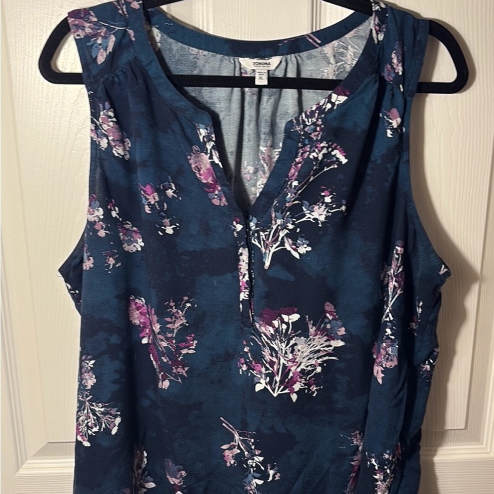 Sonoma Sleeveless V-Neck Floral Tank Top - Navy Blue